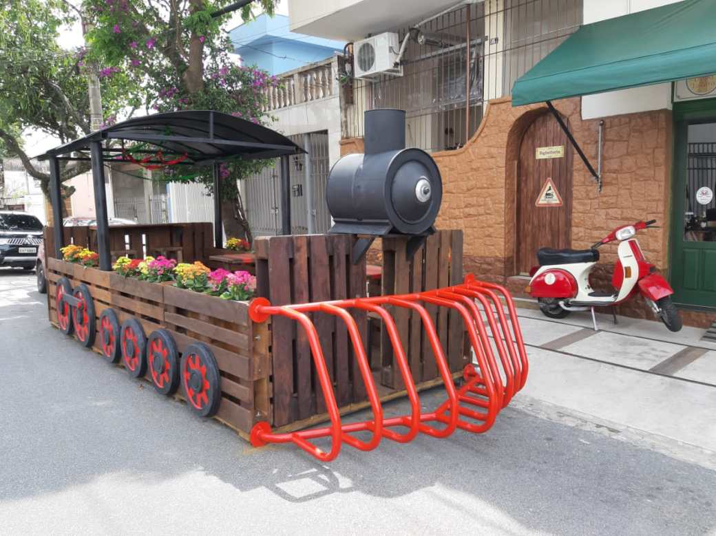 parklet_restaurante_charmoso